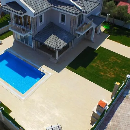 Villa Balkan *
