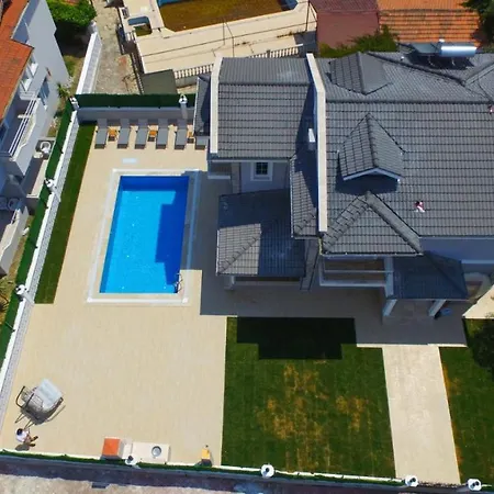 Villa Balkan *
